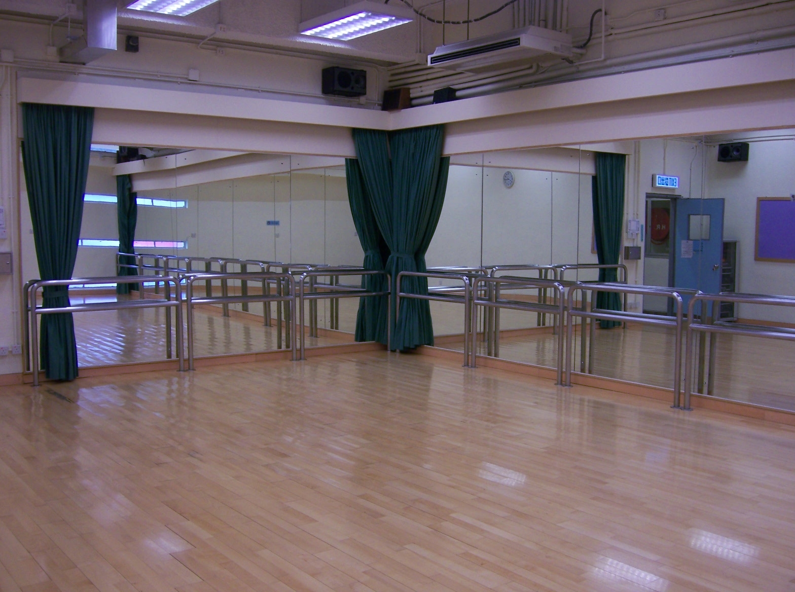 曉光街體育館的相片(一)